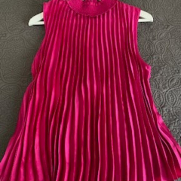 Nanette Lepore CHIFFON Sleeveless Top Raspberry SIZE L Retail $79 NWOT - Picture 3 of 7